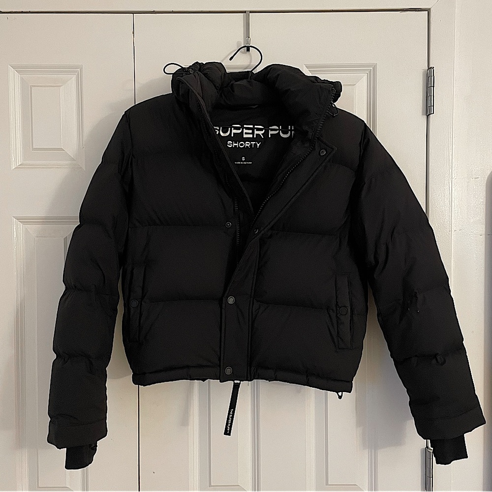 the super puff shorty - black